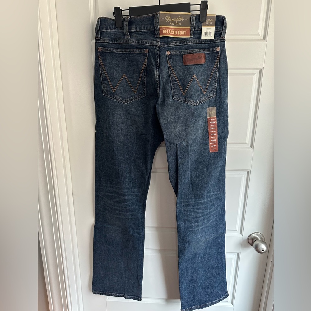NWT Men’s Wrangler Retro Relaxed Fit Bootcut Jeans - Picture 3 of 6